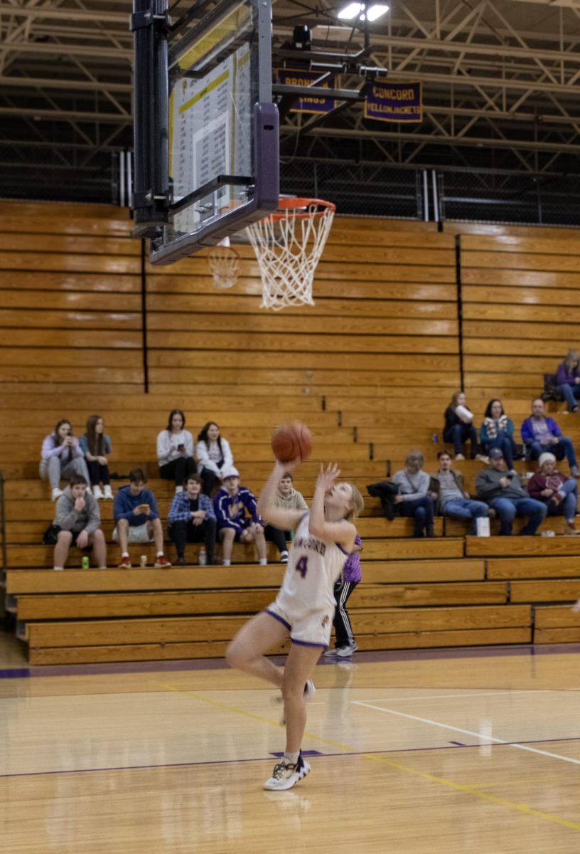 Marissa Mandrelle going for a lay-up