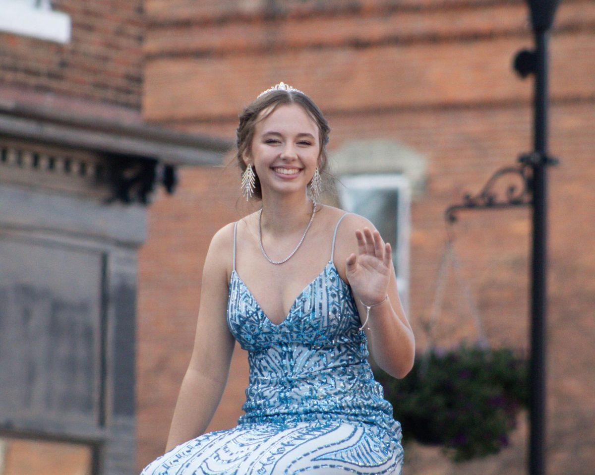 Jr homecoming representative, Lilieana Vandenburgh going through the parade