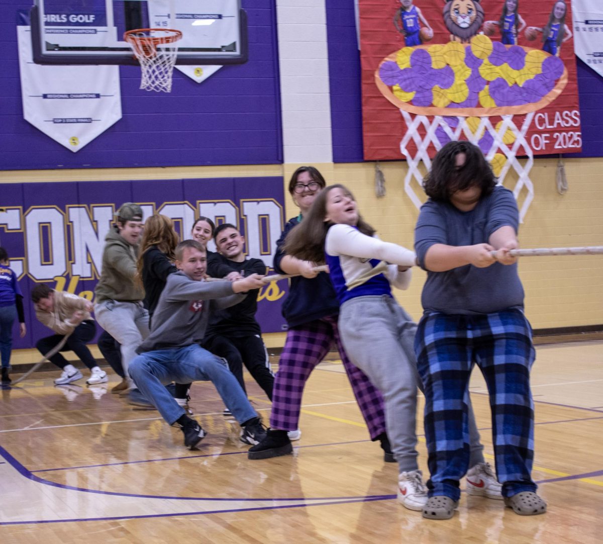 Sophmores during tug of war